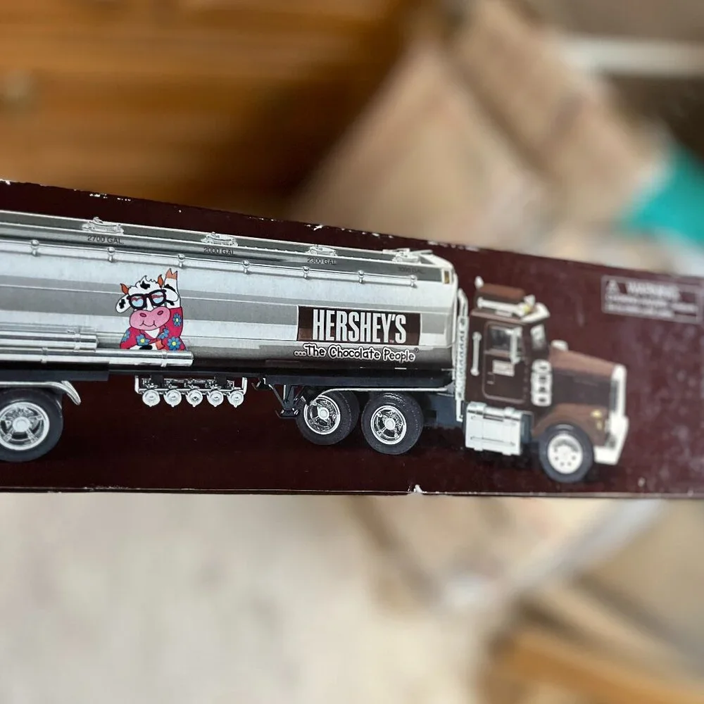 Hershey's‎ Toy Truck Coinbank with Lights and Sounds (in Original Box)